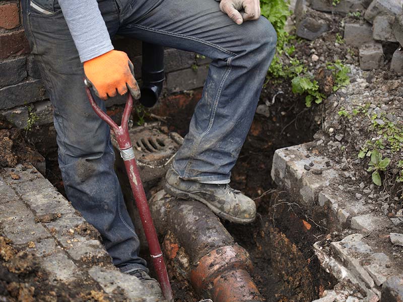 Trenchless vs. Traditional Sewer Repair