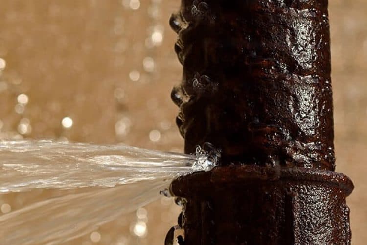 Prepare Your Pipes for the Coming Season with Z PLUMBERZ