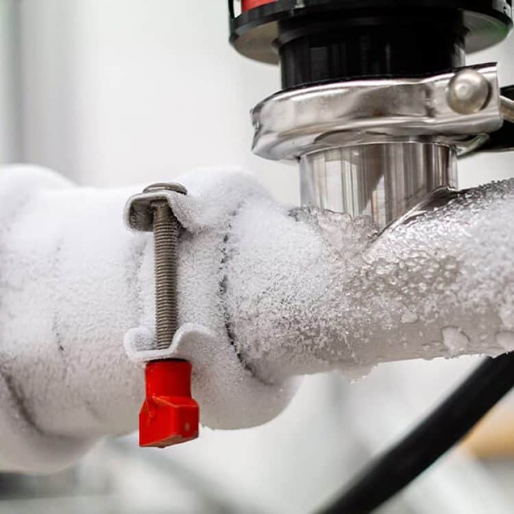 frozen pipes repair